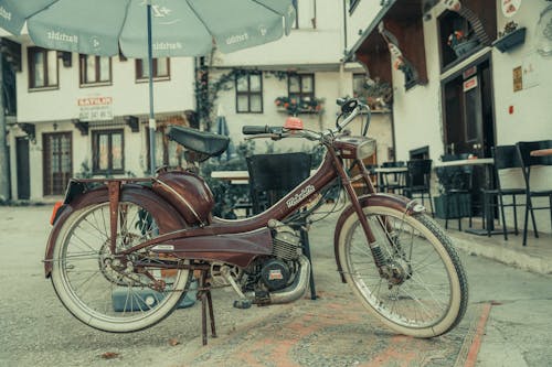빈티지, 스쿠터, 전동 자전거의 무료 스톡 사진