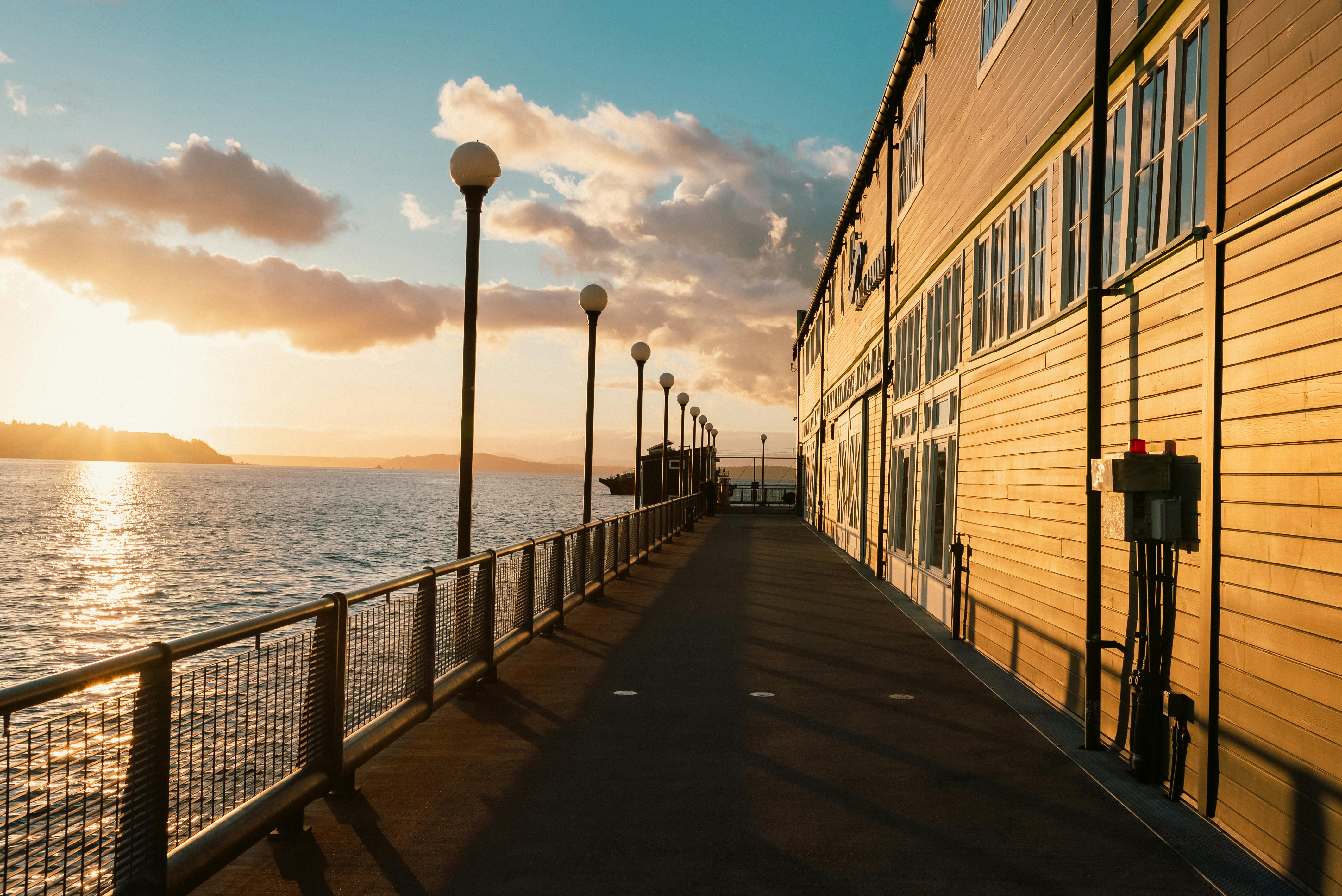 Lifestyle Lookout: Bellingham Improv Festival, exotic pets at the fairgrounds, holiday events and more in Whatcom County — Ph
