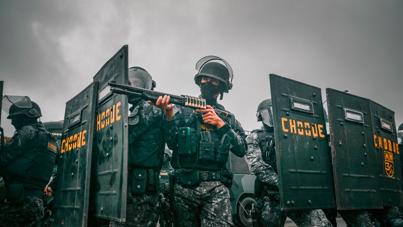 Caught Near a Riot: The Calm-Brain Playbook