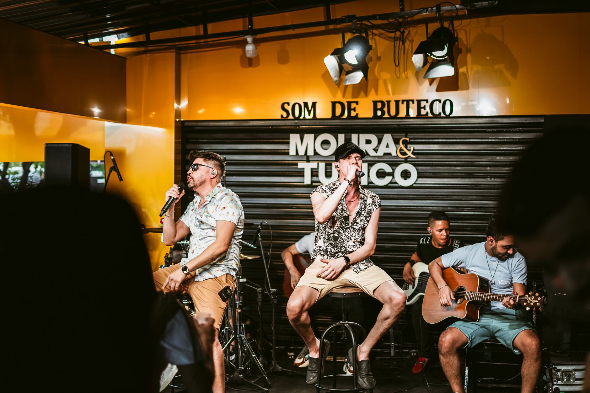 Música: Pop global tem espaço limitado nas paradas brasileiras