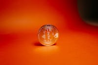 Nasdaq-100 Stumbles in 2026 as AI Concerns Grow: Crypto Investors Take Note