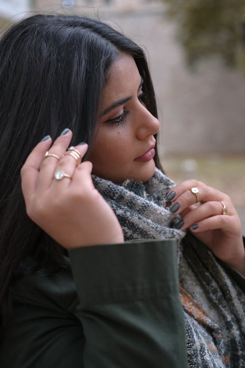 Gratis Fotos de stock gratuitas de anillos, bonito, bufanda Foto de stock
