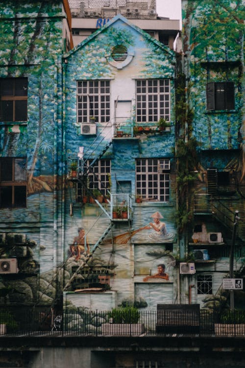 Creative Painting in an Exterior of a House 