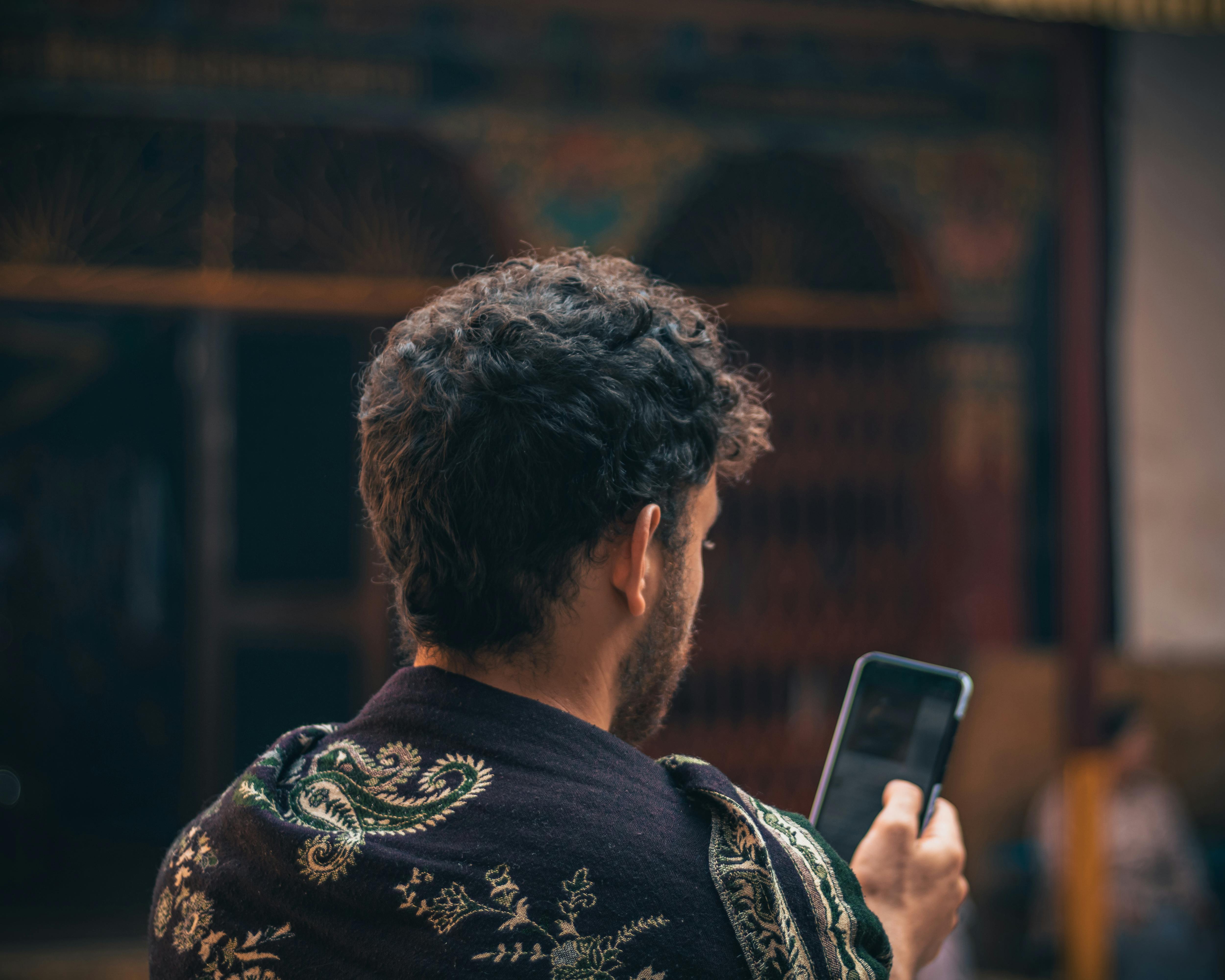 12 Must-Have Free Apps for 2025: Boost Your Workflow with the Best Productivity &amp; Mobile Tools — Photo by Shantanu Goyal 