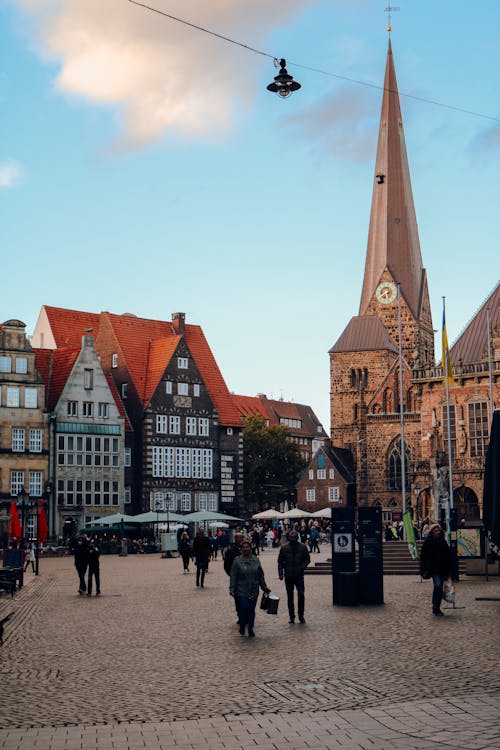 Photo of a Square with the Church of Our Lady in Bremen, Germany