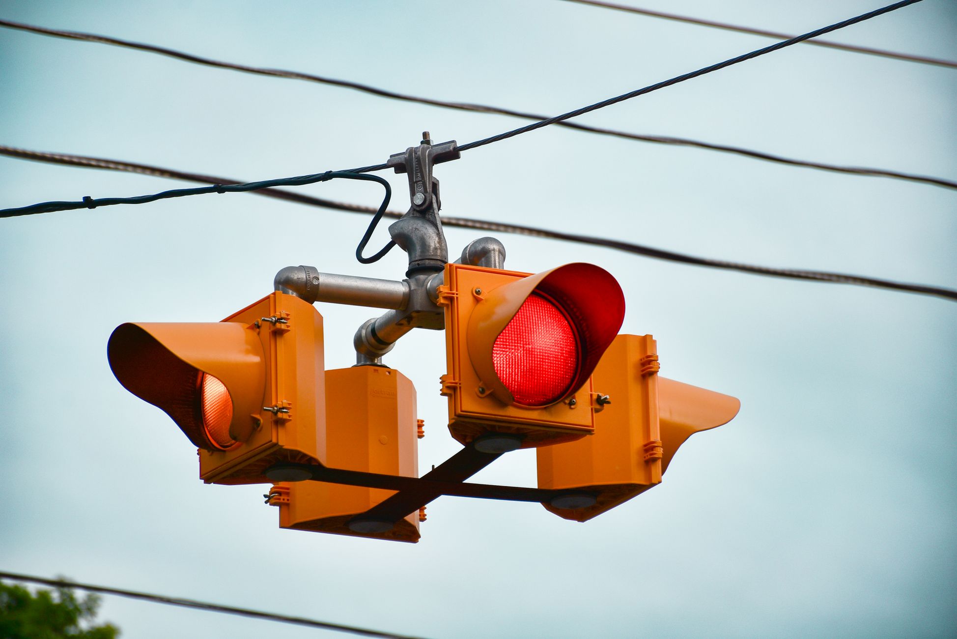 Ongeluk bij stoplichten in Helvoirt: vader vreest voor doden