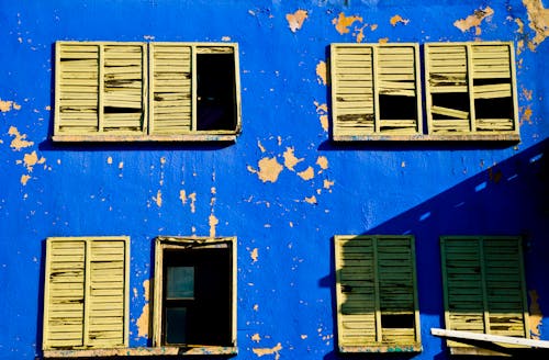 Foto profissional grátis de amarelo, arquitetura, azul