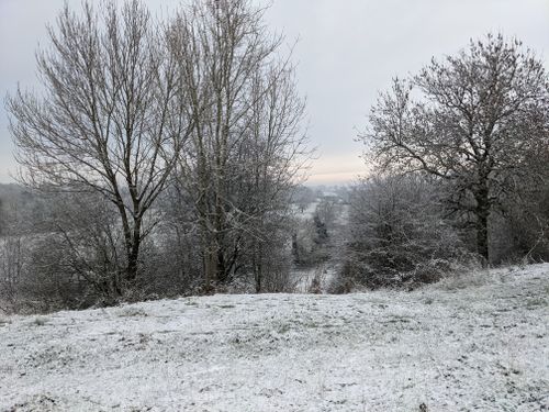 Free Snowy English countryside in winter Stock Photo