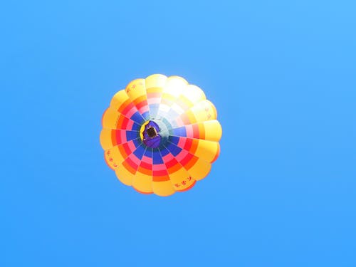Gratis stockfoto met blauwe lucht, detailopname, hete lucht ballonnen