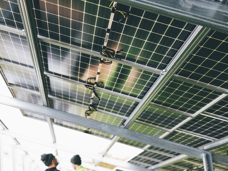 Solar generator capacity testing with digital meters showing actual vs advertised performance