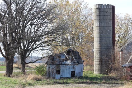 Free Crumbling Shed Stock Photo