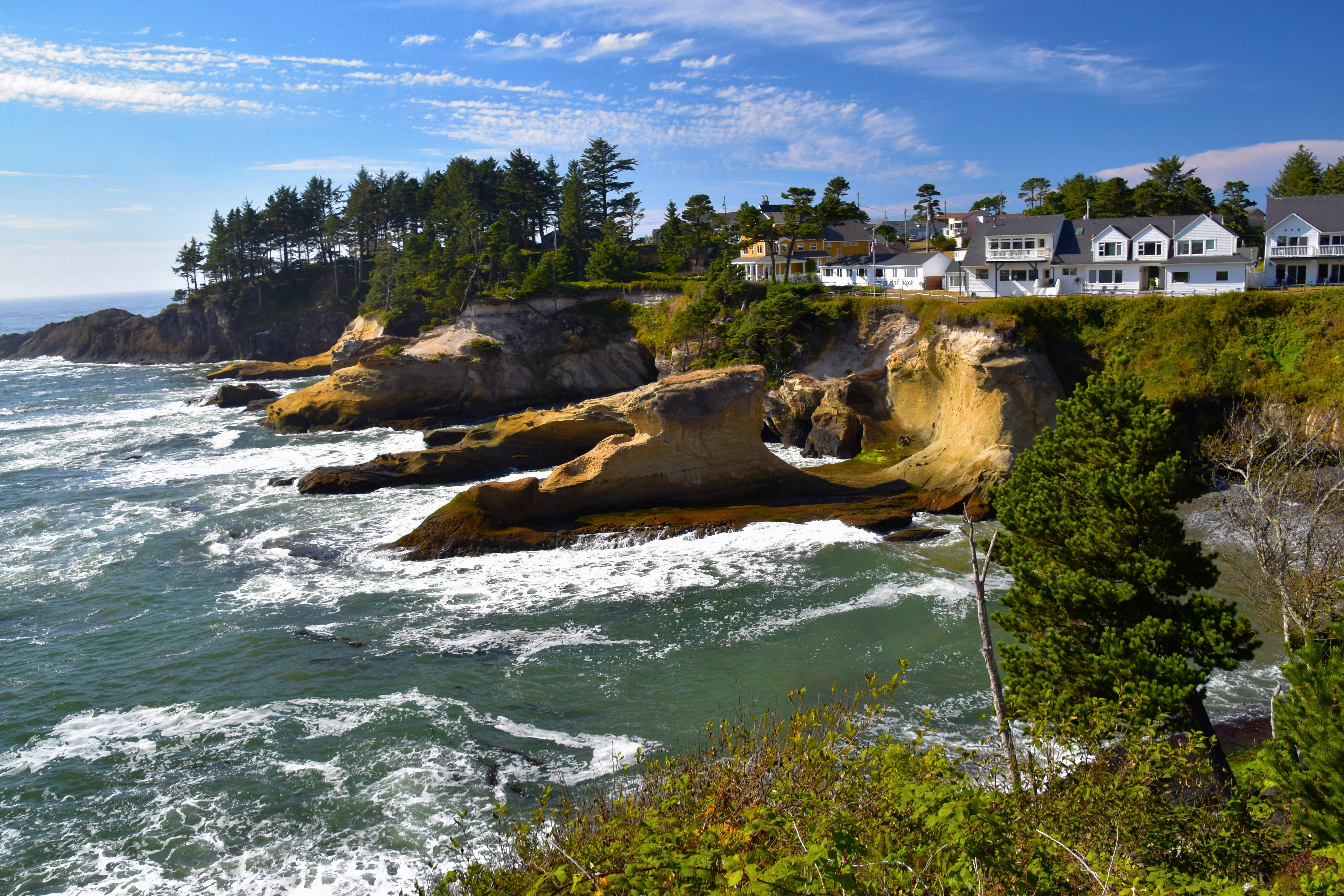 cliffs in depoe bay oregon