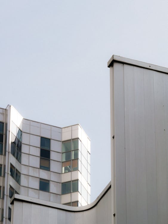 Fotobanka s bezplatnými fotkami na tému architektúra, batiment, biela obloha