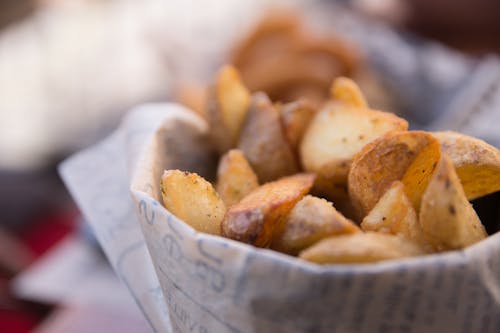 Крупным планом фото картофельных дольков