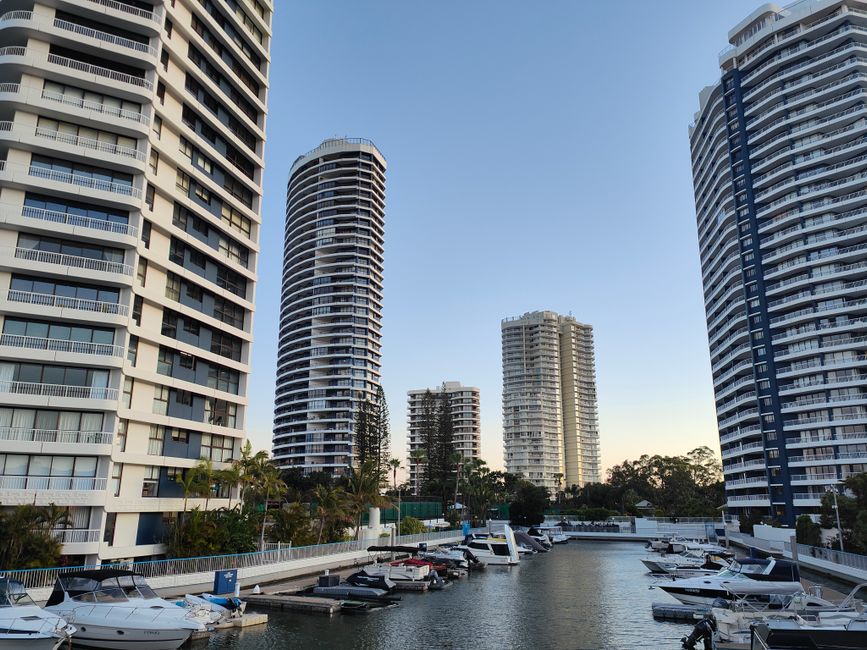 Bay Luxury Apartments