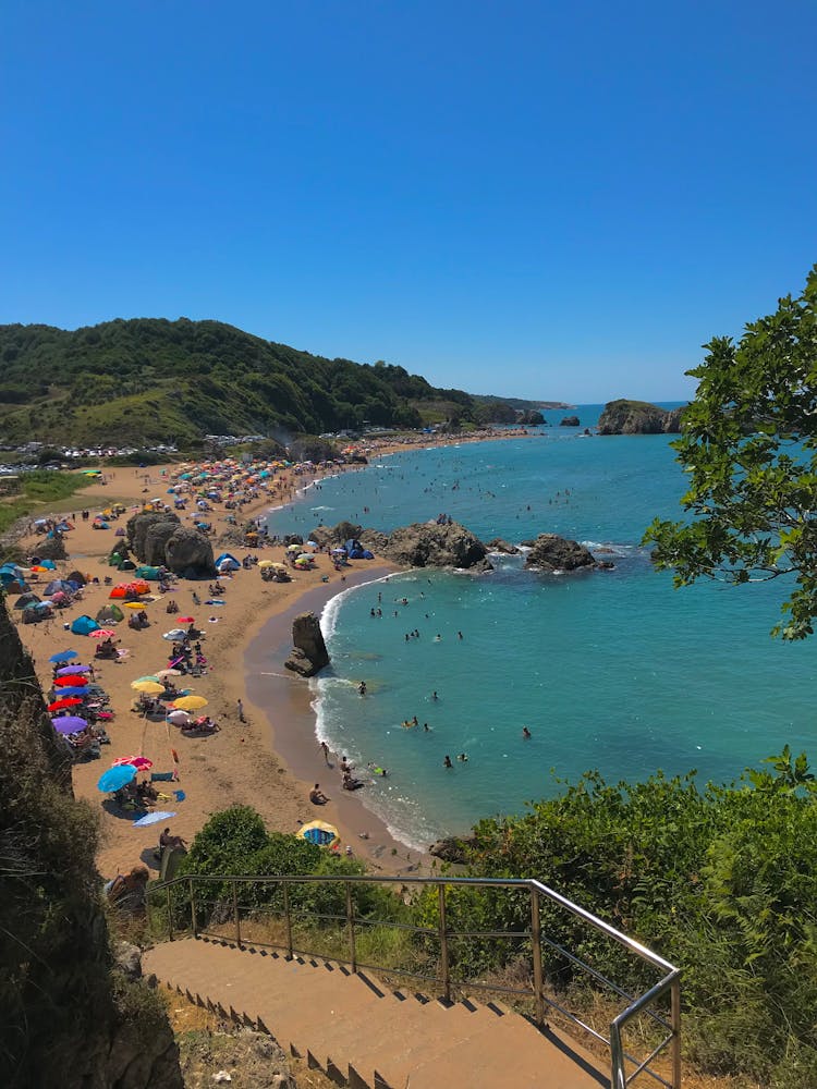 Photo Of A Beach Full Of People