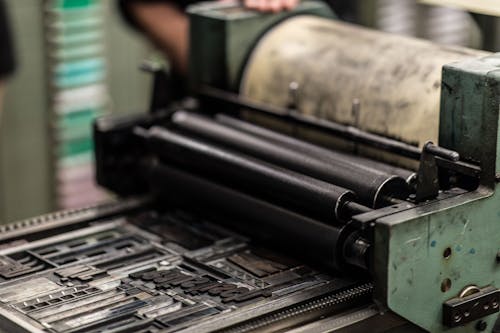 Free Green and Black Industrial Machine Stock Photo