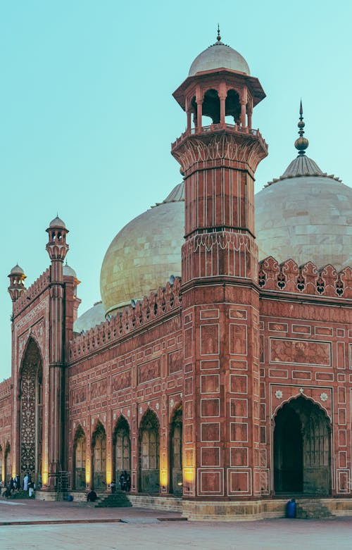 Facade of the Badshahi Mosque, Lahore, Punjab, Pakistan 