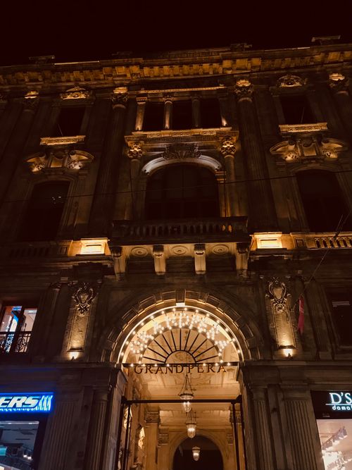 Pera Building Pera Kampus Photos, Download The BEST Free Pera Kampus Stock Photos ...