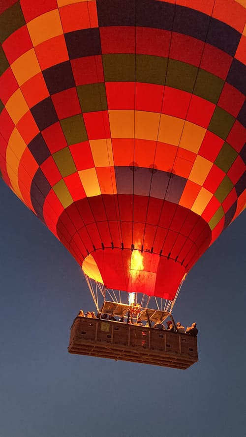 Δωρεάν στοκ φωτογραφιών με cappadocia, αερόστατο, κατακόρυφη λήψη