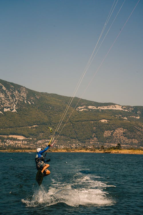 Kostenloses Stock Foto zu kiteboarding, meer, person