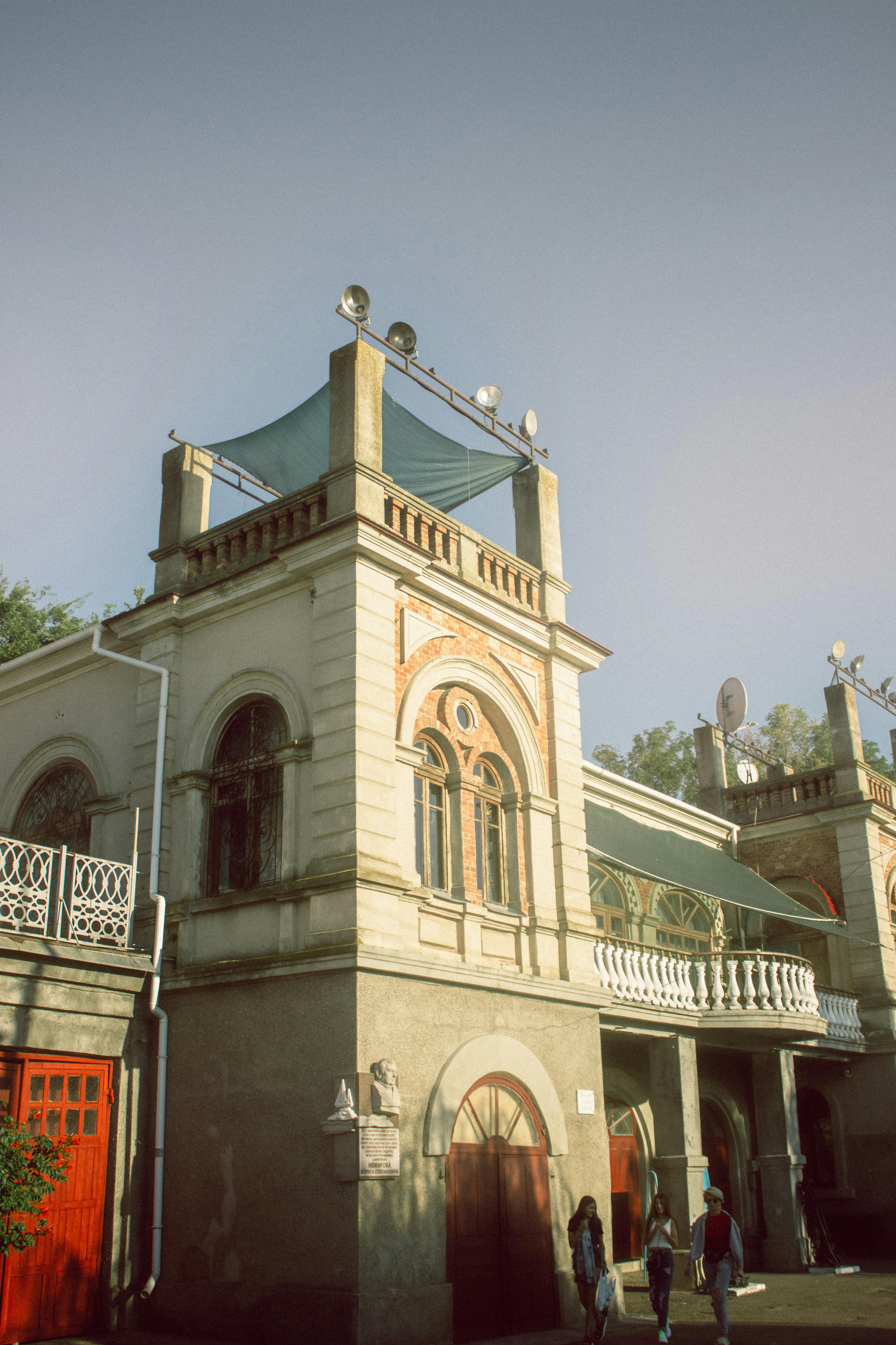 Ücretsiz 19 yüzyıl tarzı, açık hava, ağaç içeren Ücretsiz stok fotoğraf Stok Fotoğraflar