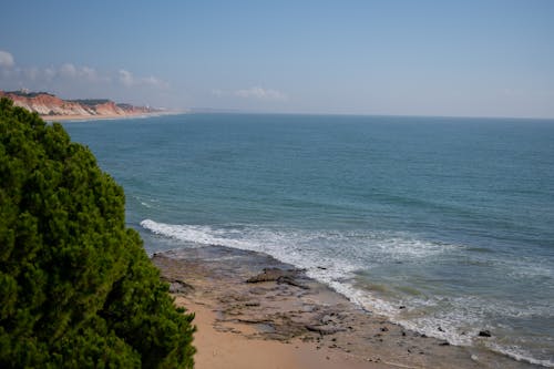 Fotos de stock gratuitas de acantilado, aguas tranquilas, belleza de la naturaleza