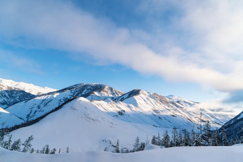 Foto d'estoc gratuïta de formacions geològiques, hivern, muntanyes cobertes de neu