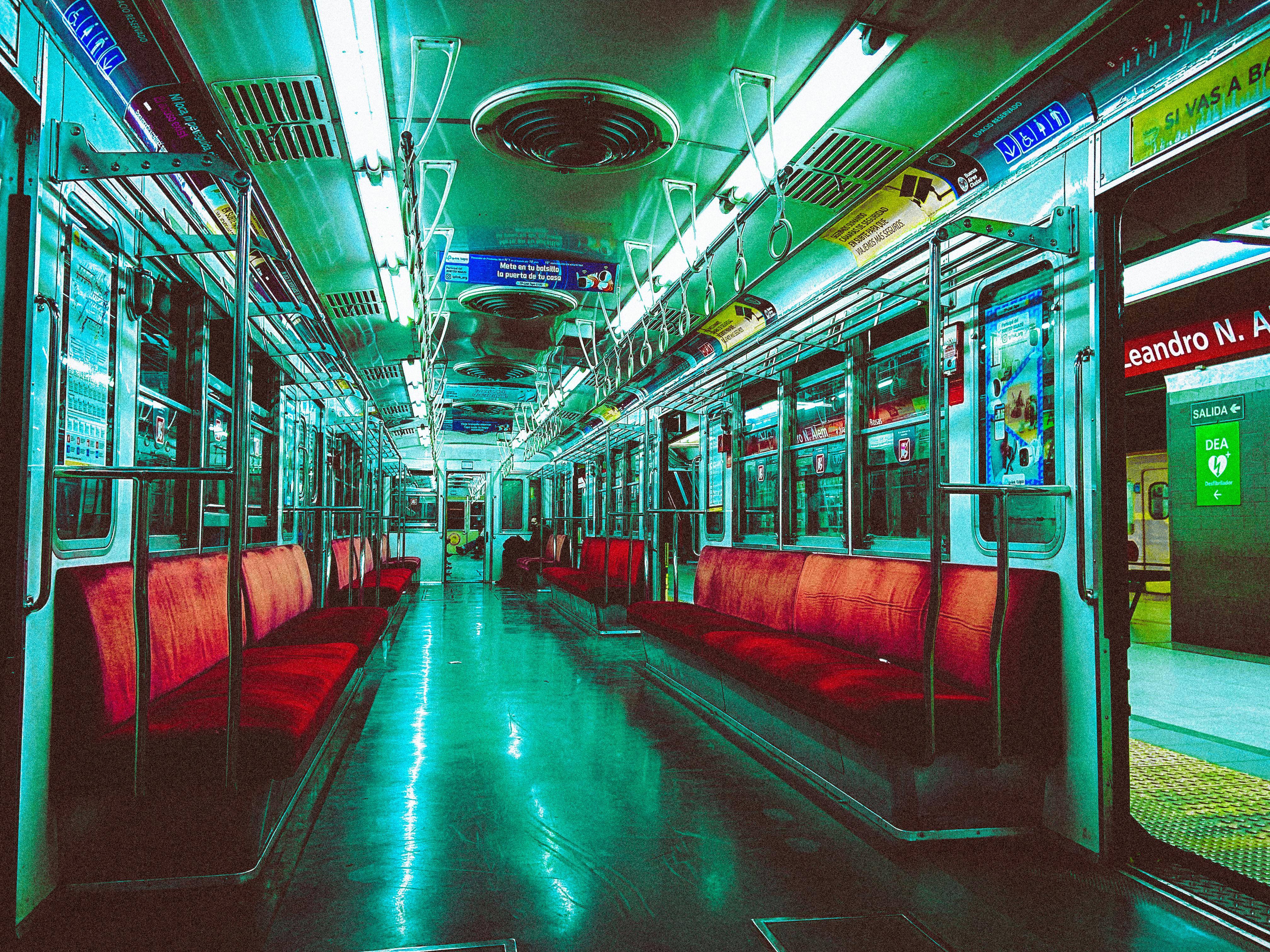 Anime and the Extreme-Right: Otaku Culture and Aesthetics in Extremist Digital Propaganda — Photo by Luis Muñoz on Pexels