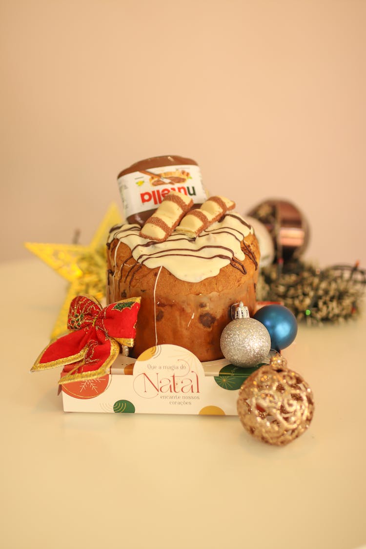 Italian Christmas Cake With Kinder Bueno