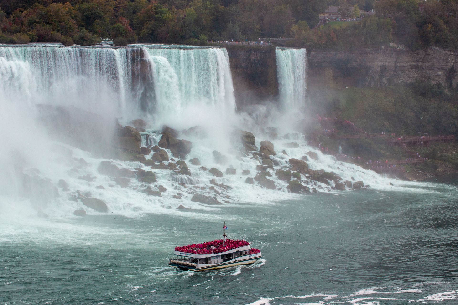 Niagara Falls tour boat
