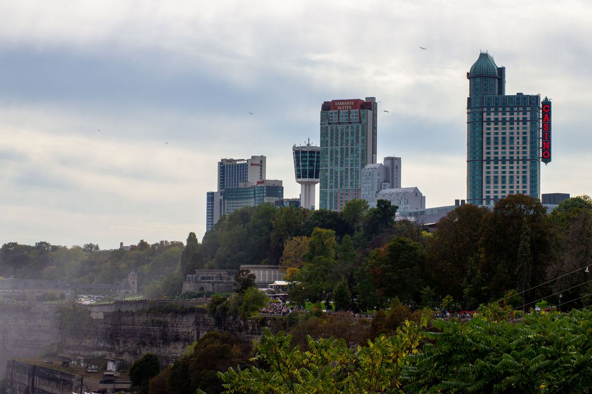 Niagara Falls destination exterior river view