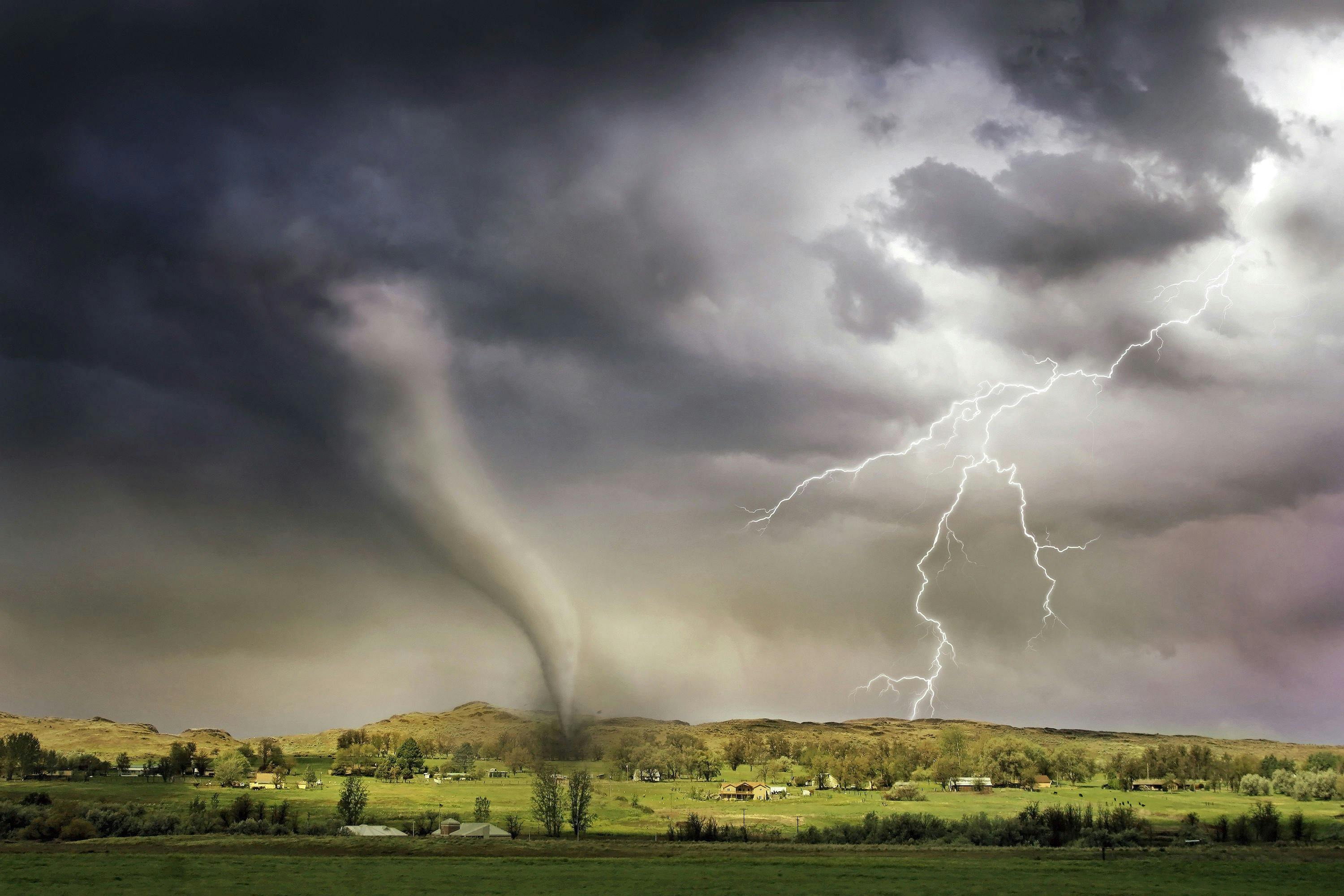 tornado storm wallpaper hd