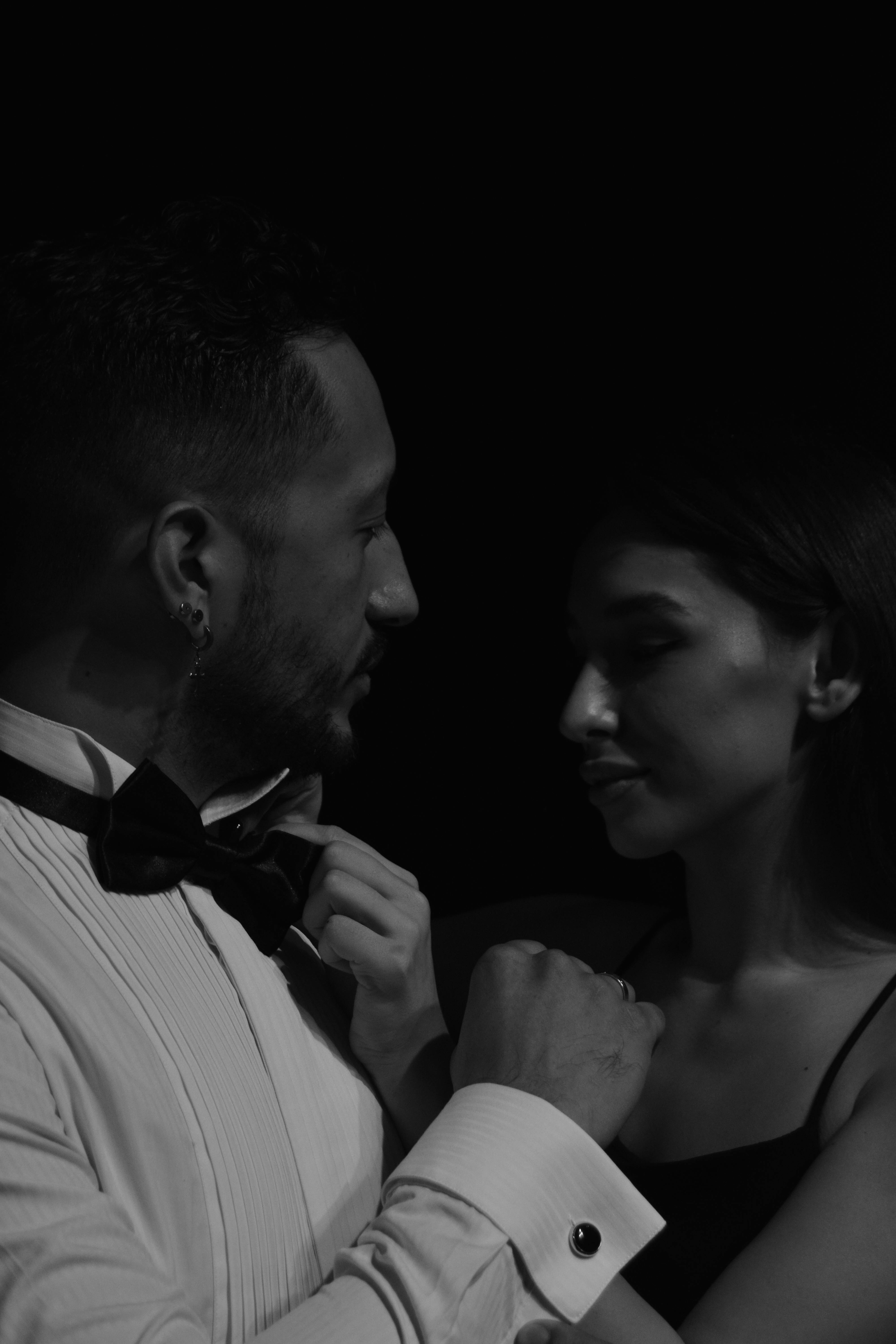 How do men act when they love a girl?