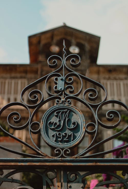 Decorated Fence Bars from 1921