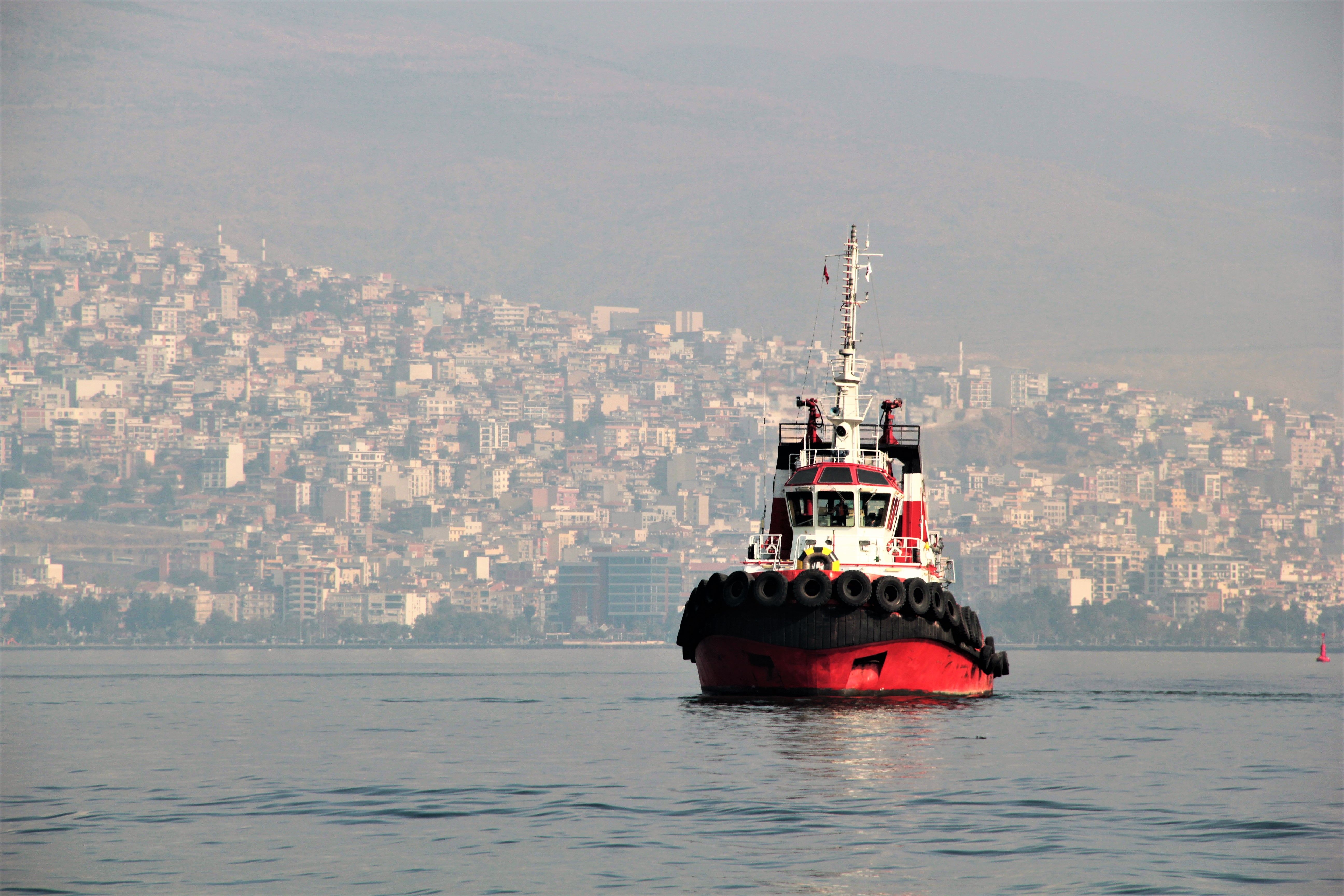 Tugboat Musaffah 2 Meledak, 3 WNI Hilang