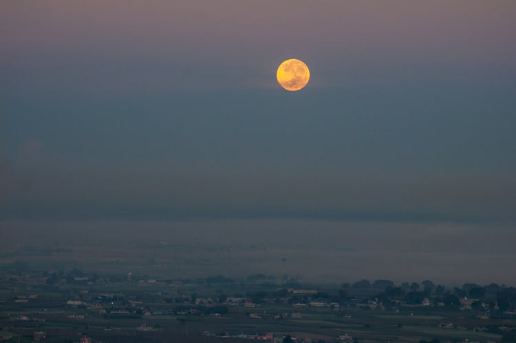 Full Moon In The Sky