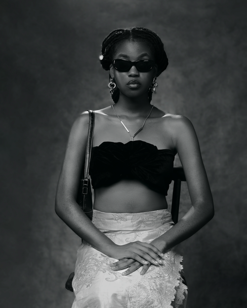 Free Black-and-white portrait of an African woman in Port Harcourt, Nigeria showcasing fashion and elegance. Stock Photo