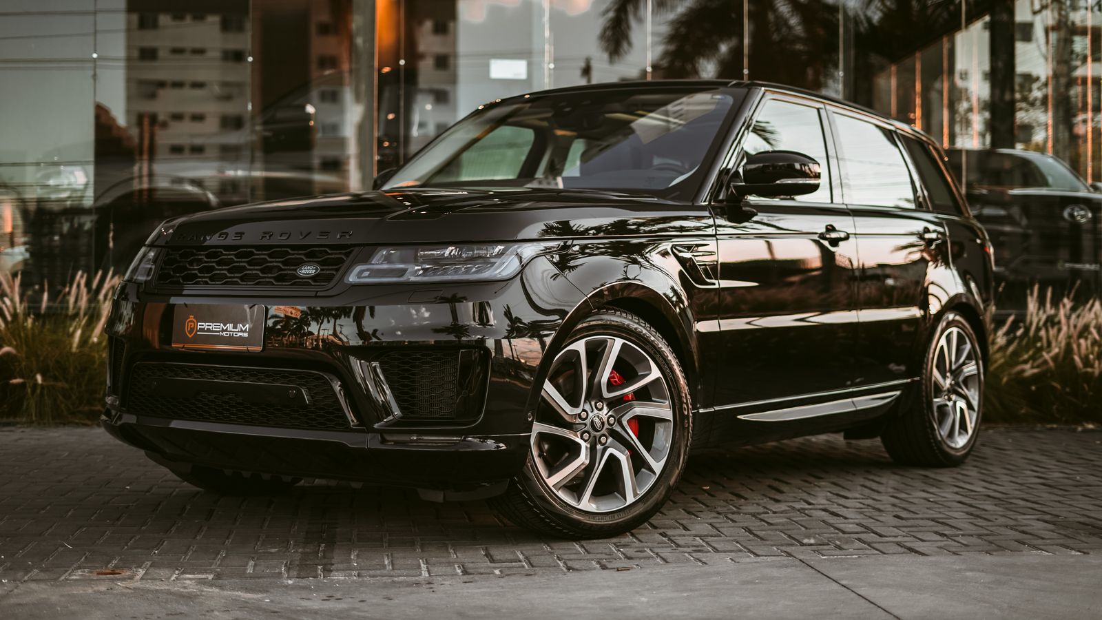 Range Rover Sport SV 2024