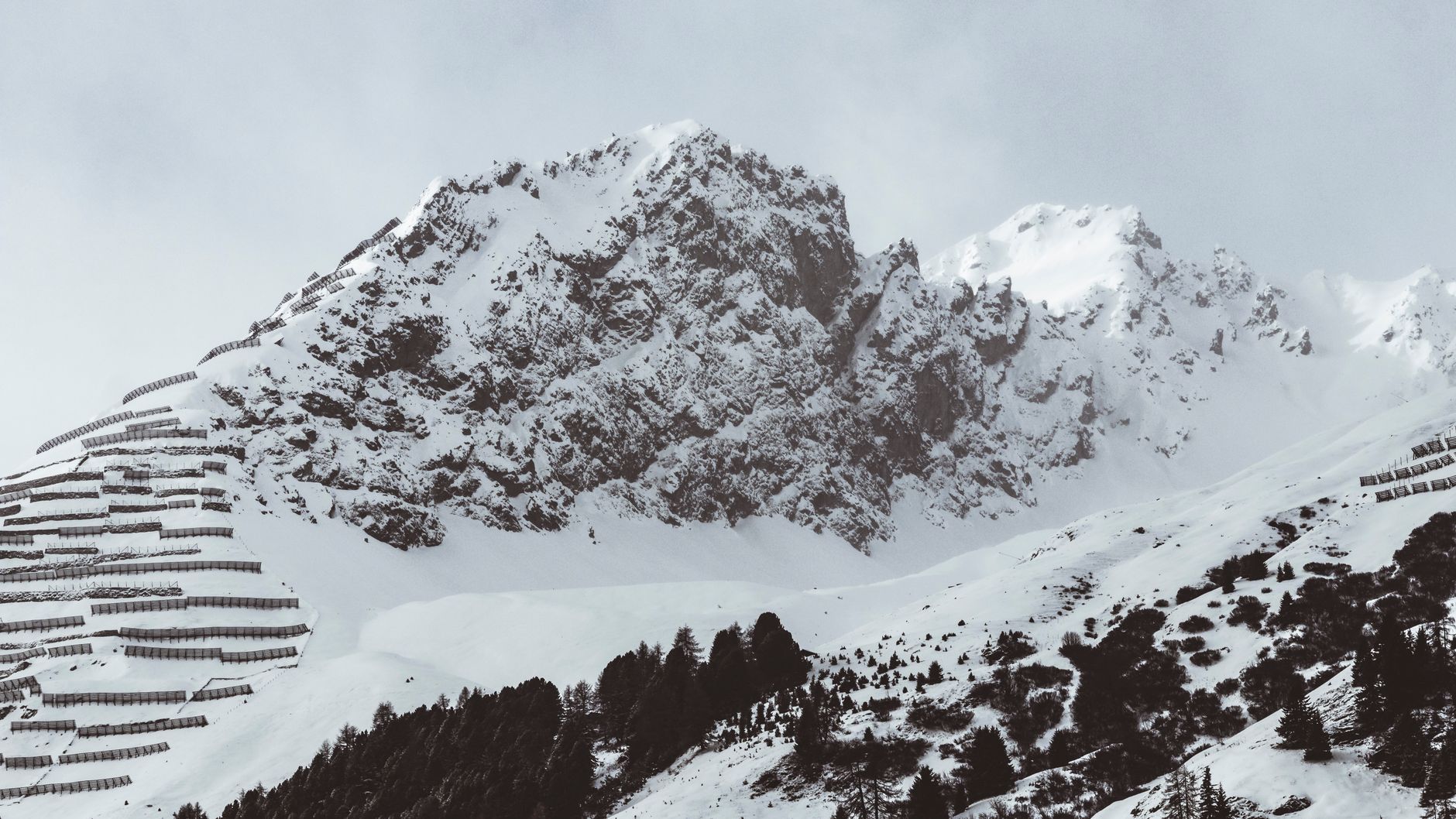 Avalanche AVAX 2026: Price Target and Ecosystem Growth