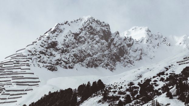 Avalanche vs Snowball Method for Paying Debt