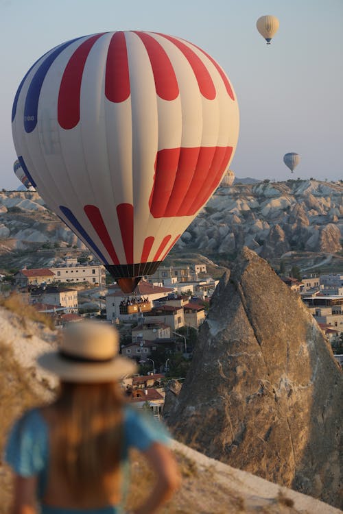 Kostenloses Stock Foto zu cappadocia, fliegen, flugzeuge