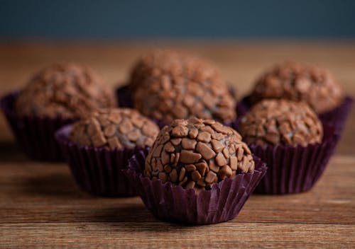 Immagine gratuita di avvicinamento, brigadeiros, cibo