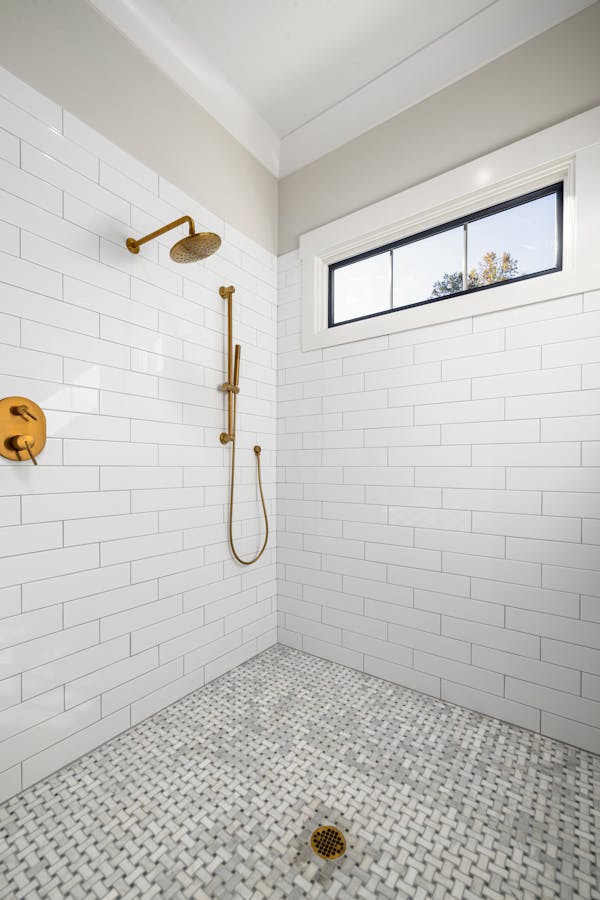 Image of Subway Tile Bathroom