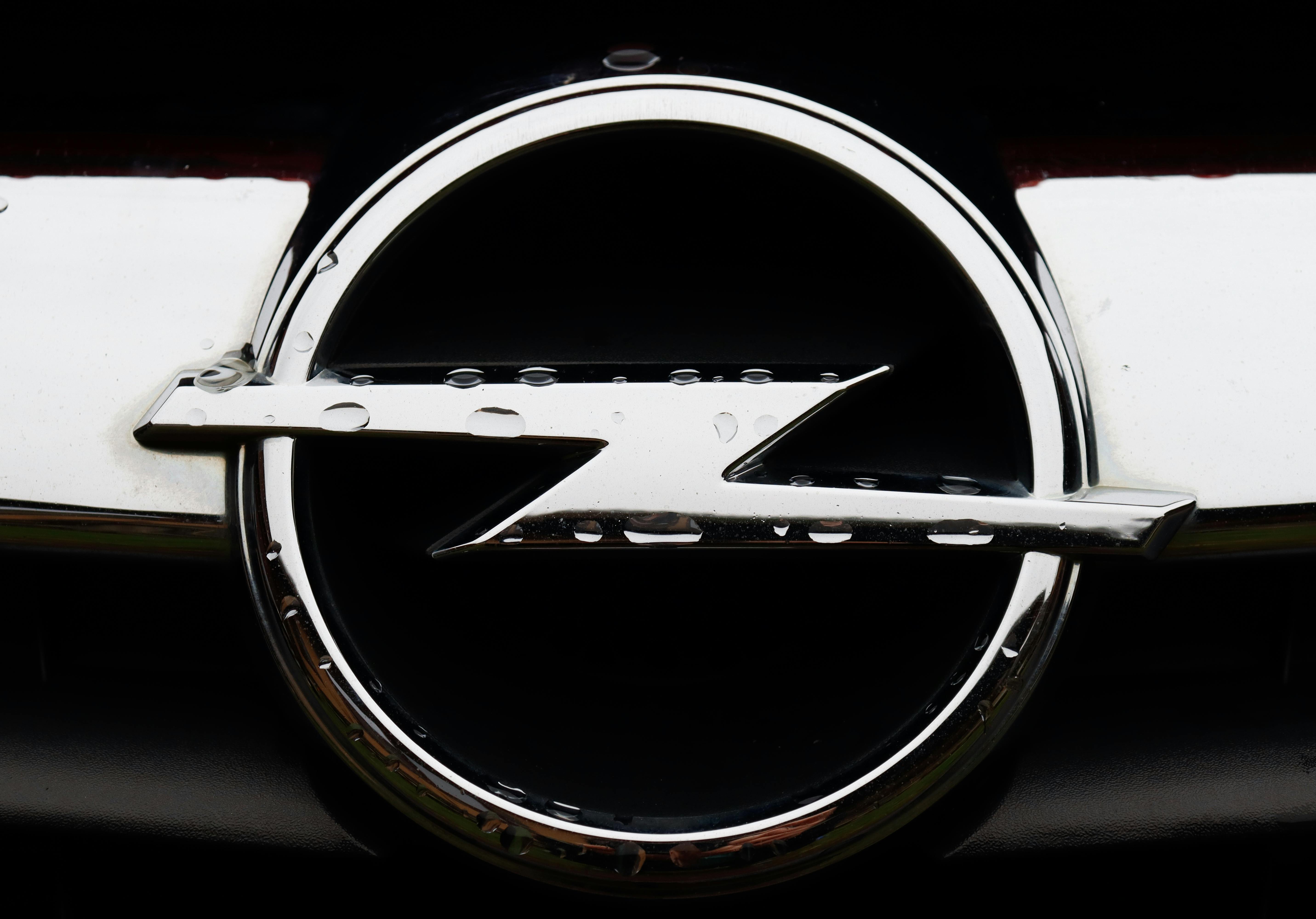 457 Logos Of Opel Stock Photos, High-Res Pictures, and Images - Getty Images