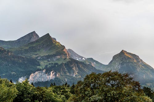Безкоштовне стокове фото на тему «високий, гірські вершини, гори» стокове фото