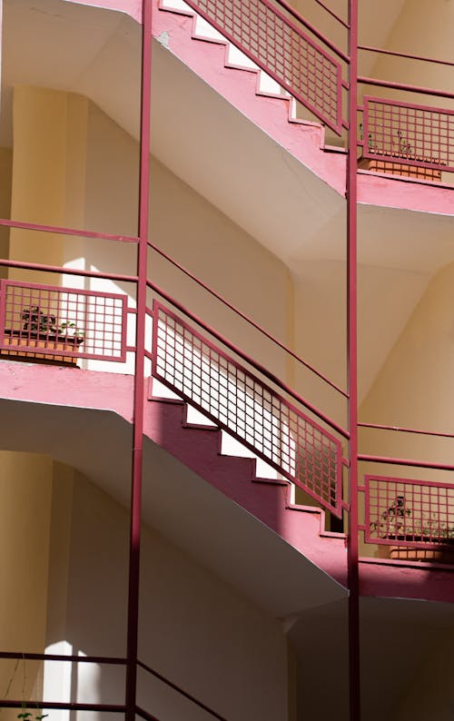 Gratis arkivbilde med interiørdesign, rekkverk, trapp