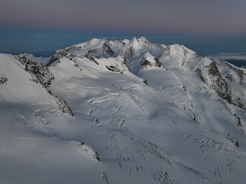 Foto profissional grátis de colina, geleira, gelo