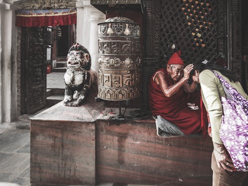Δωρεάν στοκ φωτογραφιών με άγαλμα, βουδισμός, γέρος Φωτογραφία από στοκ φωτογραφιών