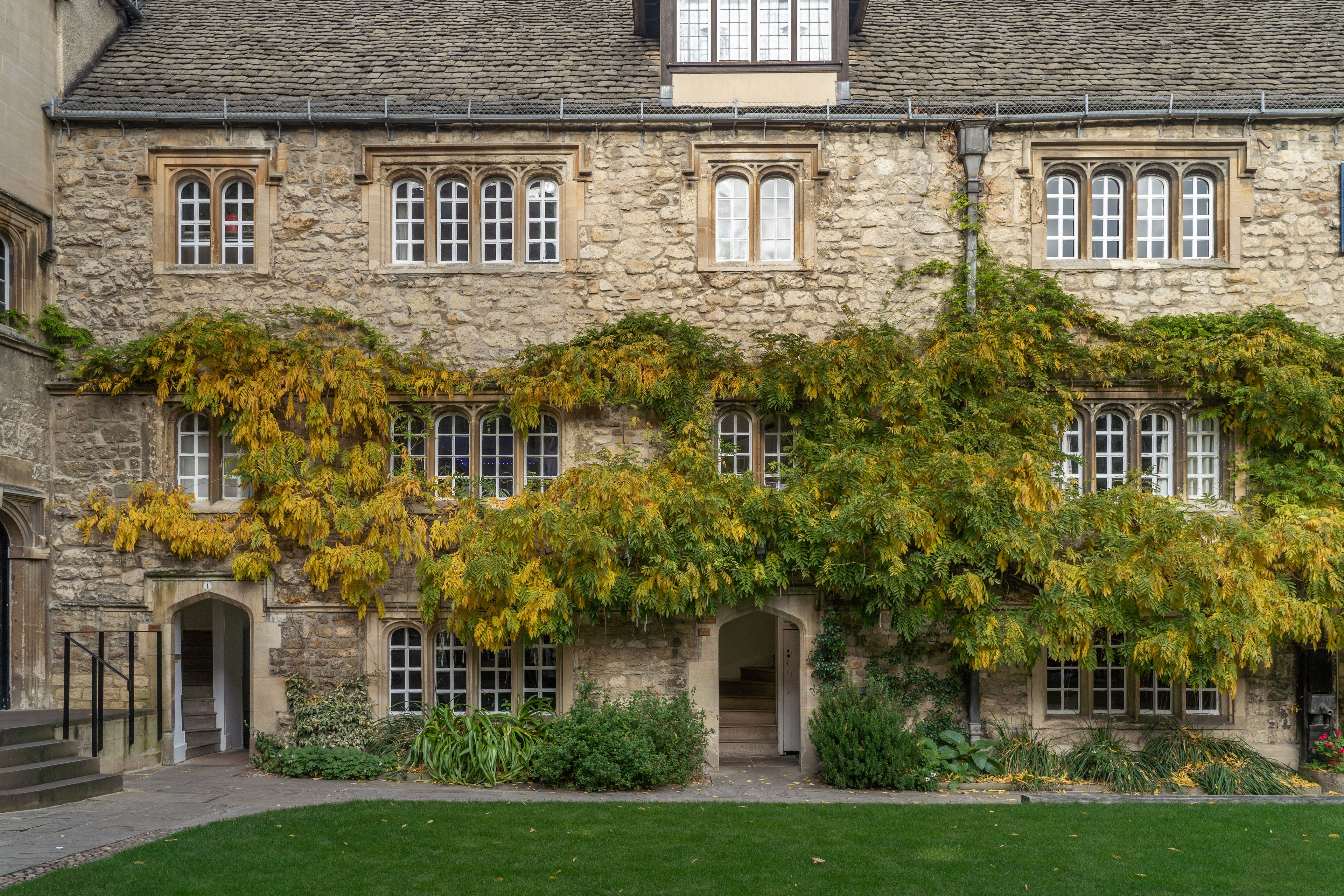 Oxford, Given the Whole Day It Deserves — luxury chauffeur travel
